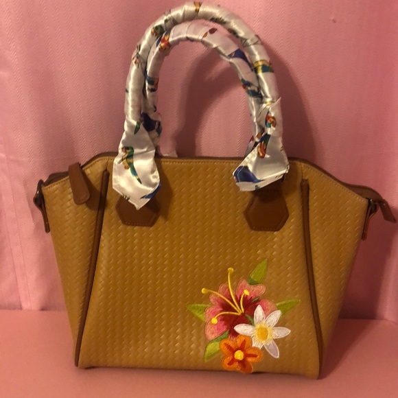 Disney Handbags - Like New Disney Parks Enchanted Tiki Room Purse